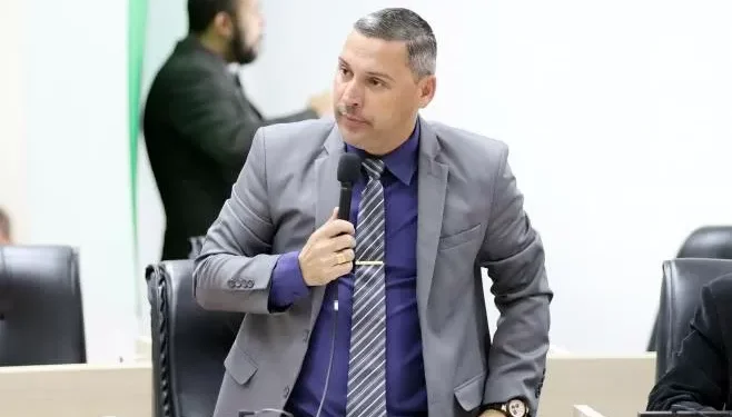 Legislativo cobra capoeira nas escolas municipais