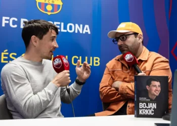 Presenta Bojan Krkic, ex futbolista del Barsa, su libro: ‘Controlar lo incontrolable’