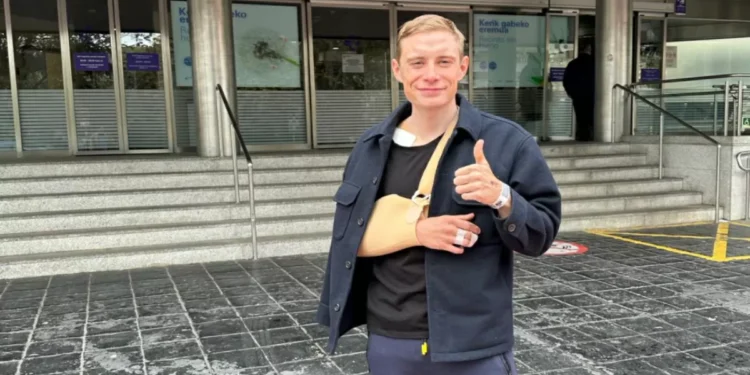 Recibe Jonas Vingegaard el alta hospitalaria | Video