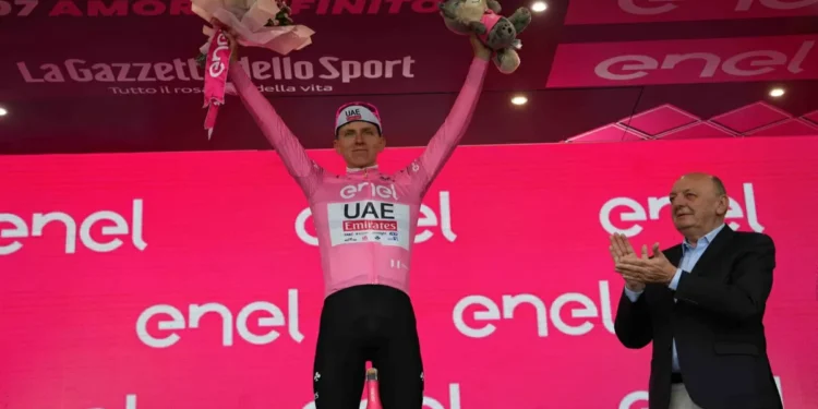 Giro de Italia 2024: Tadej Pogacar se apodera de la maglia rosa en la Etapa 2 | grabación