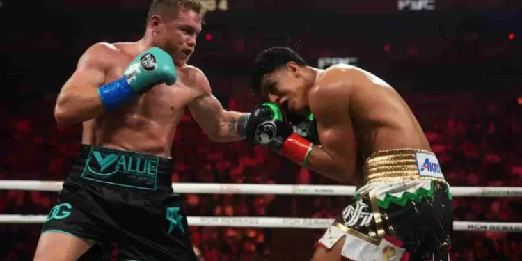 Videos | Saúl ‘Canelo’ Álvarez vence a Jaime Munguía por decisión unánime