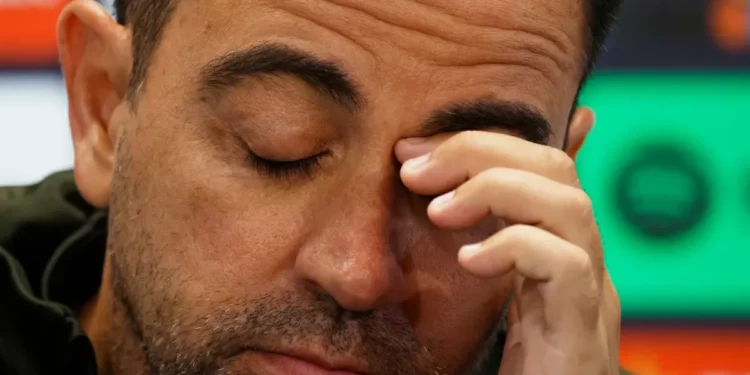 “¡Qué mal proxenetismo el Barcelona a sus leyendas!”: Quique Sánchez Flores sobre salida de Xavi