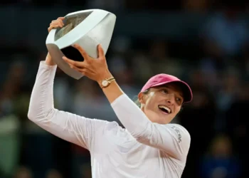 Swiatek libra gran batalla con Sabalenka en la extremo del Mutua Madrid Open | Video