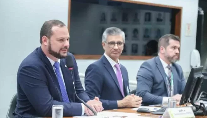 Deputado vai apresentar projeto sobre aplicativo que permite a criança recriminar abusos sexuais