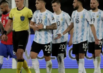 Argentina con Messi en busca de encarpetar frente a un difícil Chile