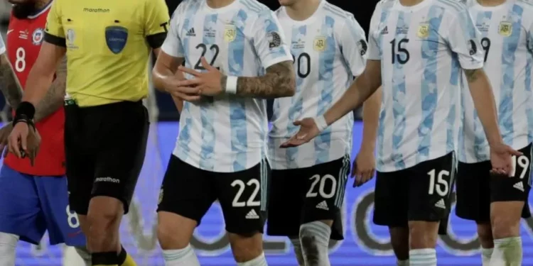 Argentina con Messi en busca de encarpetar frente a un difícil Chile