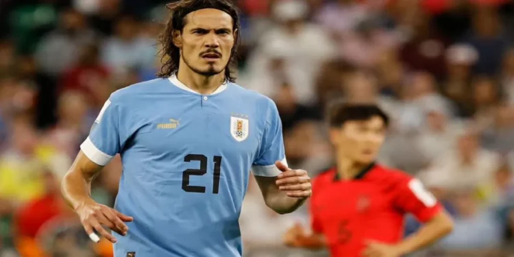 Anuncia Edinson Cavani su retiro de la Selección de Uruguay | Video