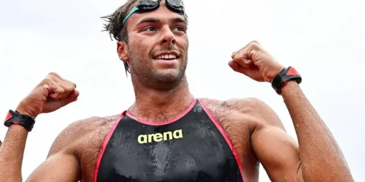Gregorio Paltrinieri alarga dominio italiano en los 10 kms de aguas abiertas | Video