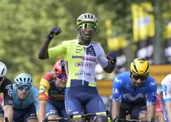 Tour de Francia 2024: Biniam Girmay gana en el sprint la Etapa 3 | Video