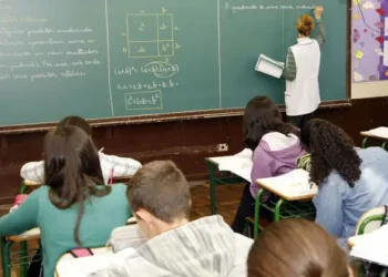 Novo guía de Educação institui metas para a educação brasileira até 2034
