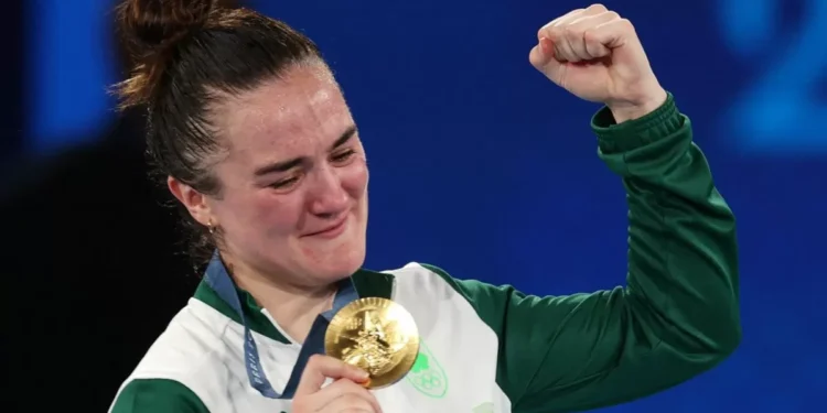 París 2024: Kellie Harrington gana el primer oro del boxeo
