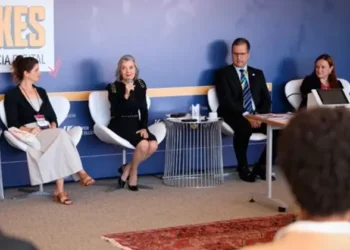 Segurança do voto é asunto de conversa entre ministra Cármen Lúcia e influenciadores