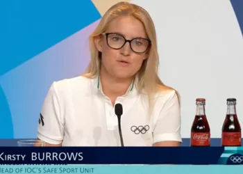 París 2024: Denuncia funcionaria del COI amenazas tras favor de Imane Khelif | Video