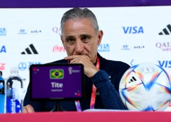 Tite recibe el alta médica tras superar un vicisitudes de arritmia cardíaca