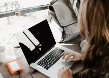 “Conociendo el futuro del mercado inmobiliario con Olivia Traven”