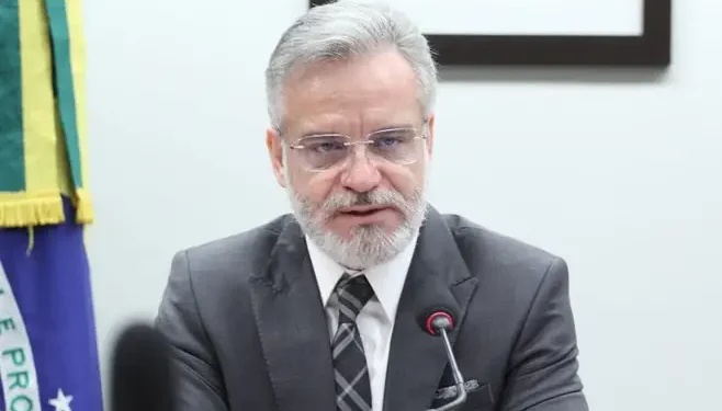 Projeto exige UTI em clínicas que realizam cirurgias estéticas