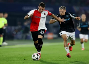 Champions League: Golea Aspirinas al Feyenoord con Santiago Giménez