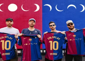 Coldplay engalana la playera del Barcelona para el Clásico | Video