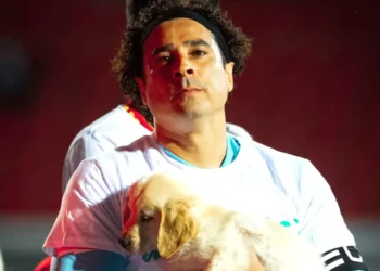 ‘Memo’ Ochoa y Raúl Jiménez vuelven al Tri; nueva convocatoria