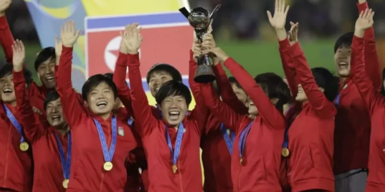 Gran recibimiento a Corea del Norte tras ganar el Mundial Sub-20