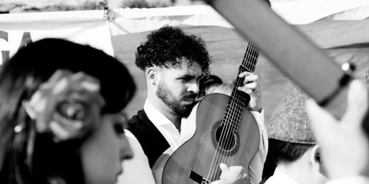 “La música: una arte poderoso e universal”