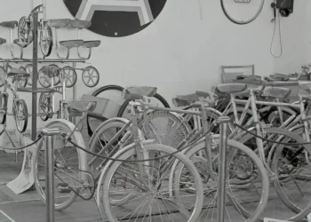 “El impacto de la economía en la sociedad actual”