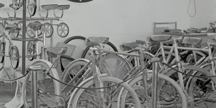 “El impacto de la economía en la sociedad actual”