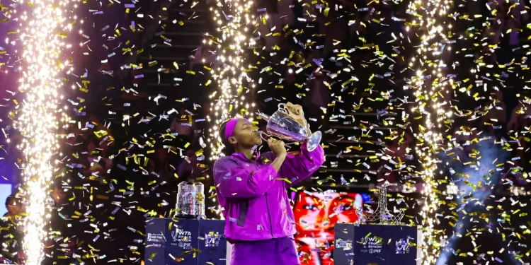 Coco Gauff se corona en las Finales de la WTA | Video