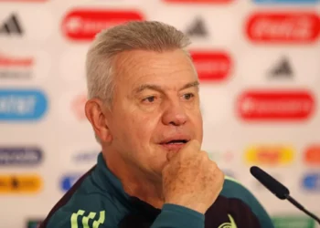 México debe jugar un partido casi perfecto ante Honduras: Aguirre