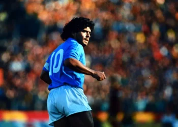 Napoli homenajea a Maradona (1960-2020) en su cuarto aniversario luctuoso | Video