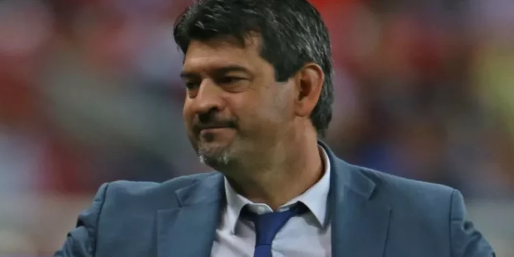 ‘El Diablo máximo’ hace hoyo en uno y se lleva camioneta de lujo