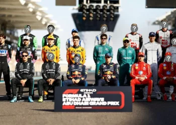 ‘Checo’ oficialmente afuera de la parrilla de F1: Estos son los pilotos que correrán en 2025