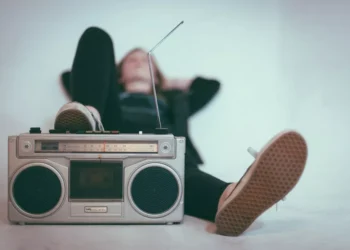 “La Música: Un Arte Poderoso y Universal”