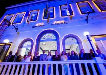 Ao paladear posse, Ferreti lança decreto para aumentar receitas e reduzir despesas