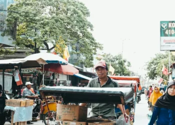 “La : Motor del Progreso Humano”