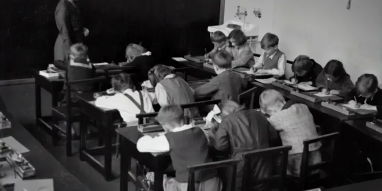 “Desafíos actuales de la Economía a nivel mundial”