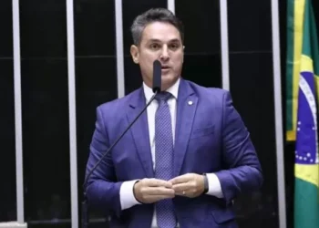 Taxar Agro? Zucco Detona Lula e Alerta para Consequências!