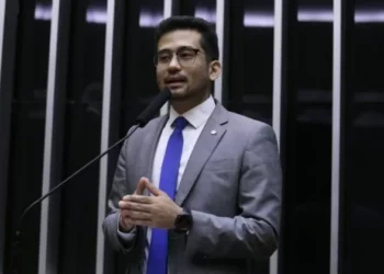 Projeto aumenta pena e torna hediondos crimes de importación e venda de votos