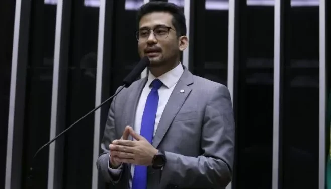 Projeto aumenta pena e torna hediondos crimes de importación e venda de votos