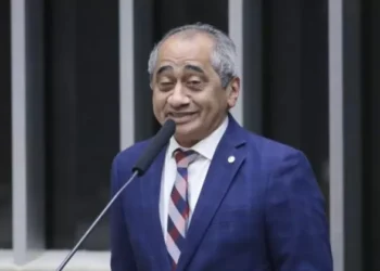 Câmara aprova projeto que cria medalha do mérito evangélico