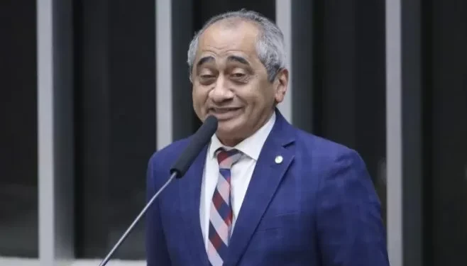 Câmara aprova projeto que cria medalha do mérito evangélico