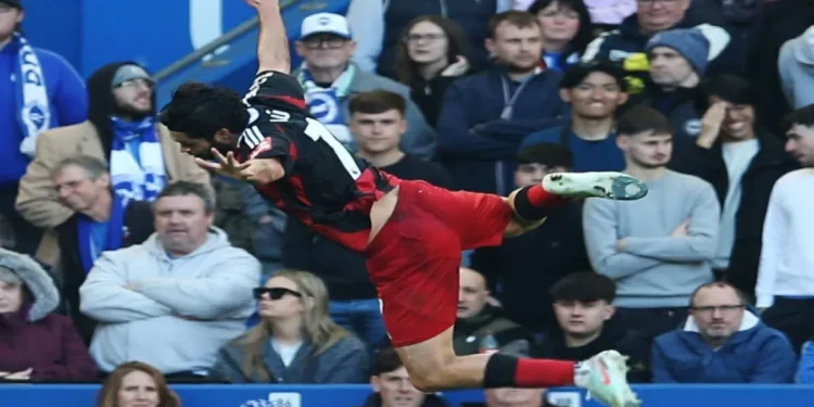 Marca Raúl Jiménez su décimo gol en la campaña, pero Fulham tropieza | compacto
