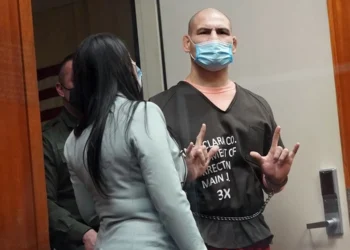 Brandon Moreno lamenta sentencia a Caín Velásquez por pegar al abusador de su hijo