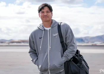 Reciben a Shohei Ohtani como héroe en Tokio | Video