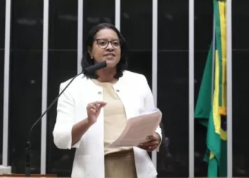 Comissão aprova projeto que limita utilización de protesto em cartório para conta de luz atrasada