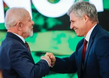 Ministro de Lula Balança nunca Cargo Após Pressão do MST