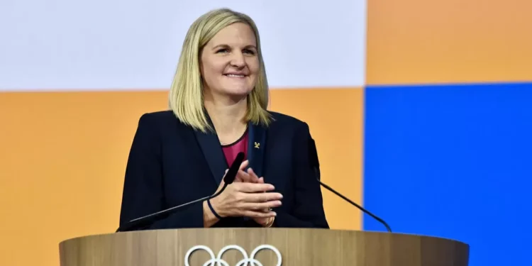 Inicia Kirsty Coventry, primera presidenta, una nueva era en el COI | Presidentes