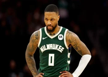 NBA: Damian Lillard es baja indefinida con Bucks debido a una trombosis | grabación