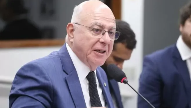 Comissão da Câmara dos Deputados disputa produção de novos combustíveis marítimos