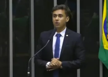 Correios: Licitação Bilionária Sob Suspeita!